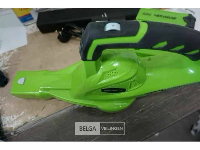 Greenworks g40abk2 accu bladblazer met 40v batterij en 40v acculader - afbeelding 2 van  2