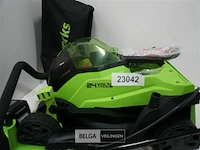 Greenworks gd24lm33k4 24 volt accu grasmaaier incl. 1x 24 volt 4.0ah accu en lader - afbeelding 1 van  3