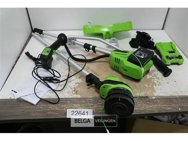 Greenworks gd24x2bcbk4x accu bosmaaier met 2x 24v batterij en 24v acculader - afbeelding 1 van  6