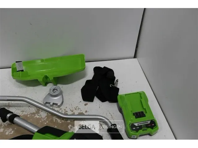 Greenworks gd24x2bcbk4x accu bosmaaier met 2x 24v batterij en 24v acculader - afbeelding 2 van  6