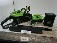 Greenworks gd60cs40k4 accu kettingzaag met 60v batterij en 60v acculader