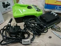 Greenworks impact driver accu slagmoersleutel met 24v batterij en 24v acculader - afbeelding 3 van  3