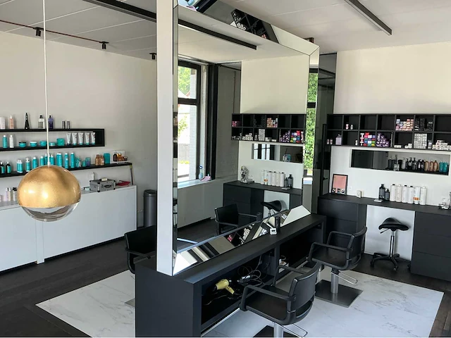 Greiner kapsalon stoelen en inrichting - afbeelding 7 van  14