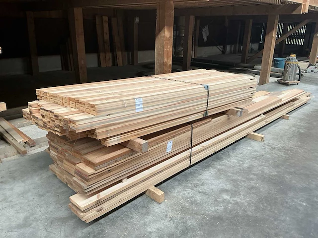 Grenen deurlijsten sets en plankmateriaal - afbeelding 1 van  4