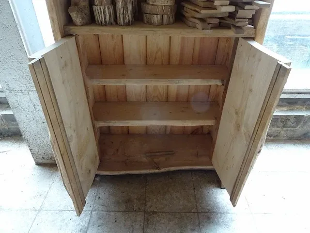 Grenen kast - afbeelding 2 van  3
