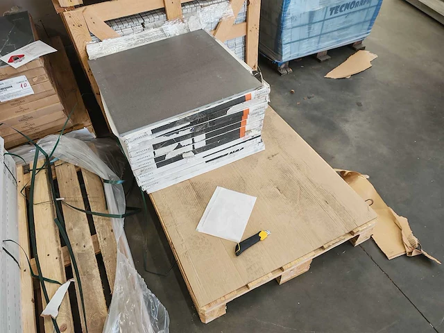 Grespor minos vulcanic mat 60x60 cm tegel 11,77 m² - afbeelding 5 van  7