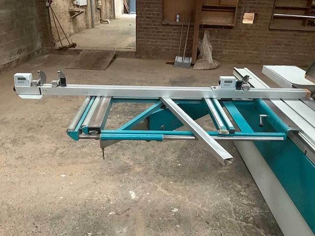 Griggio s.p.a tornado - paneelzaagmachine met afzuiginstallatie - afbeelding 12 van  21