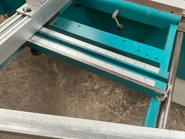 Griggio s.p.a tornado - paneelzaagmachine met afzuiginstallatie - afbeelding 19 van  21