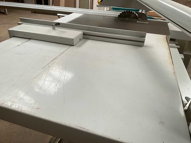 Griggio s.p.a tornado - paneelzaagmachine met afzuiginstallatie - afbeelding 14 van  21
