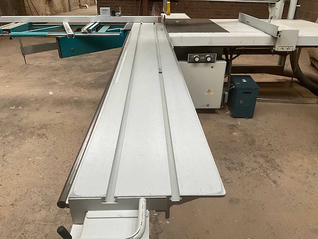 Griggio s.p.a tornado - paneelzaagmachine met afzuiginstallatie - afbeelding 21 van  21