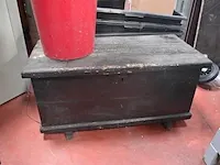 Grijs houten commode 3 laden, laden kastje 9 laden, oude dekenkist , 1 bloempot - afbeelding 2 van  11