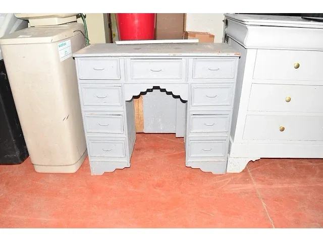 Grijs houten commode 3 laden, laden kastje 9 laden, oude dekenkist , 1 bloempot - afbeelding 9 van  11