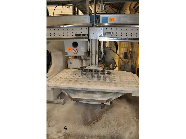 Grinding machine bystronic - afbeelding 1 van  2