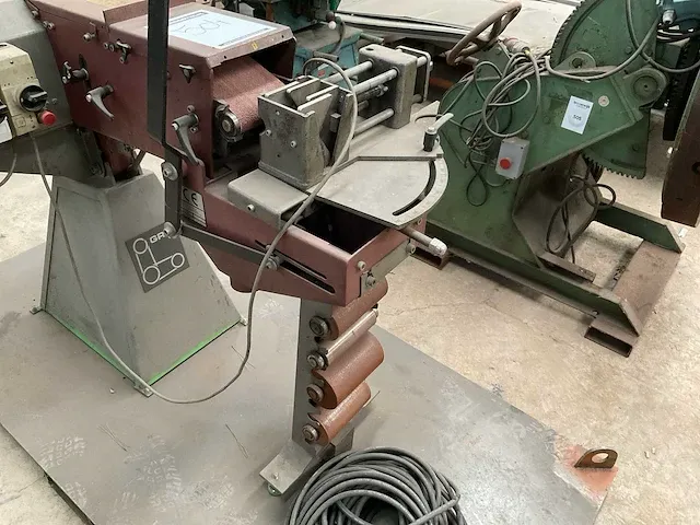 Grit gu 150 2h + gu rm stationaire bandschuurmachine voor buizen - afbeelding 8 van  9
