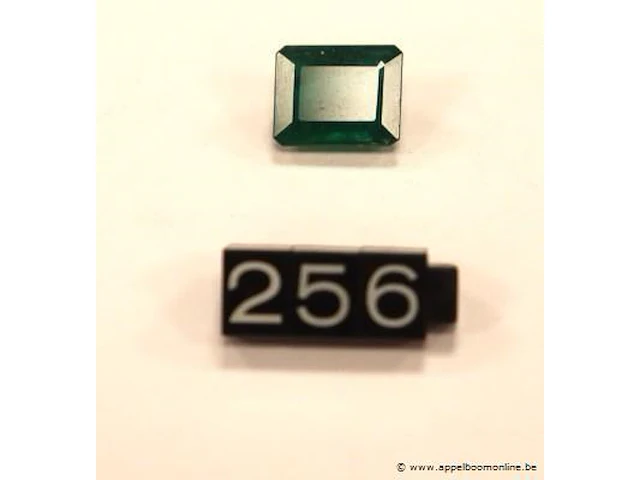 Groene edelsteen, 10,32 ct - afbeelding 1 van  3