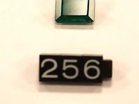 Groene edelsteen, 10,32 ct - afbeelding 1 van  3