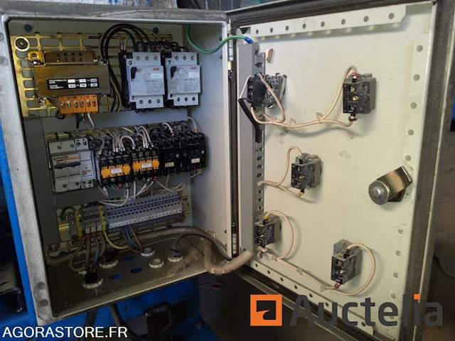 Groepeer hydraulisch met 2 lades met dubbele effecten en 1 enkel effect + afstandsbediening - afbeelding 5 van  5