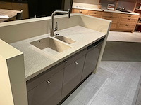 Grohe, siemens, roblin en bosch keukenopstelling - afbeelding 4 van  13