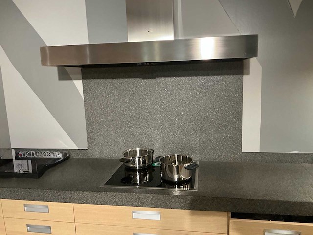 Grohe, siemens, roblin en bosch keukenopstelling - afbeelding 8 van  13