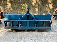 Grondbak tractor - afbeelding 1 van  8