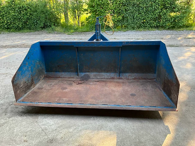 Grondbak tractor - afbeelding 5 van  8