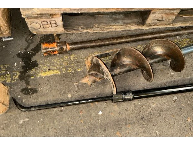 Grondboor en putdeksel haak - afbeelding 2 van  5