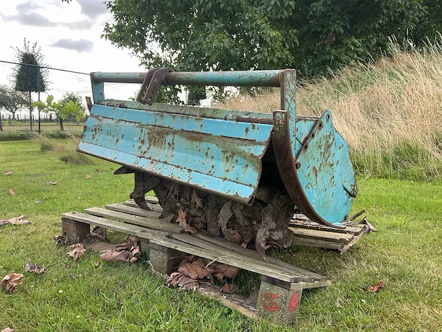 Grondfrees voor minitractor - afbeelding 1 van  5