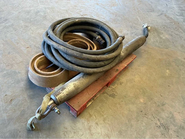 Grondraket met ringen om te kloppen diameter 160 overige grondverzetapparatuur - afbeelding 2 van  6