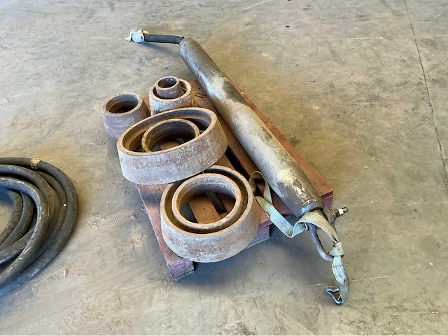 Grondraket met ringen om te kloppen diameter 160 overige grondverzetapparatuur - afbeelding 6 van  6