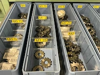 Groot assortiment tandwielfrezen - afbeelding 7 van  12