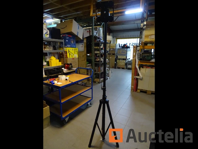 Groot draagbaar statief voor monitoren allcam tr940 - afbeelding 2 van  12