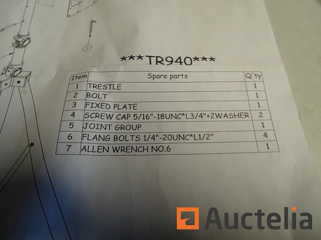 Groot draagbaar statief voor monitoren allcam tr940 - afbeelding 12 van  12