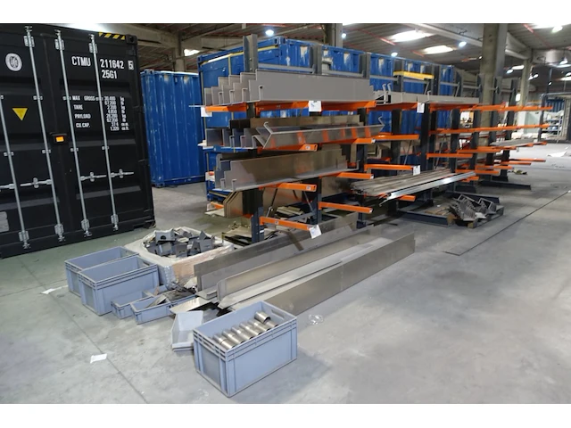 Groot lot aluminium - afbeelding 1 van  14