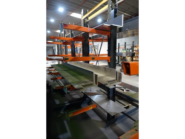 Groot lot aluminium - afbeelding 8 van  14