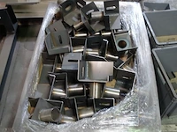 Groot lot aluminium - afbeelding 10 van  14