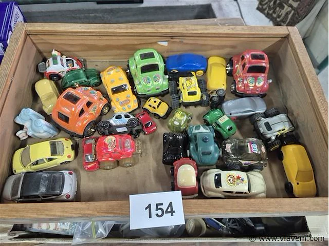 Groot lot auto en divers - afbeelding 1 van  4