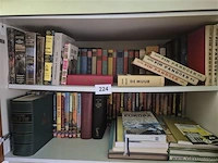 Groot lot boeken volgens foto - afbeelding 1 van  4