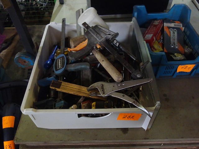 Groot lot divers materiaal - afbeelding 1 van  2