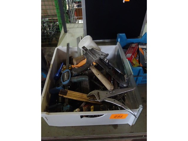 Groot lot divers materiaal - afbeelding 2 van  2