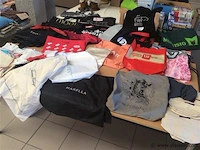 Groot lot diverse zakken - afbeelding 1 van  4
