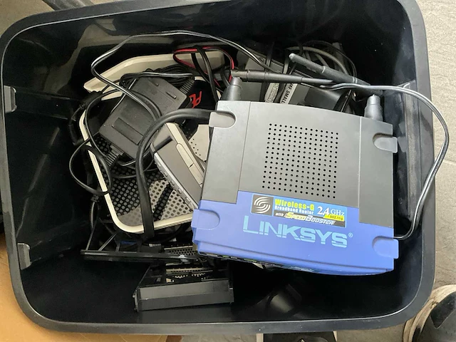 Groot lot elektronica toebehoren - afbeelding 8 van  17