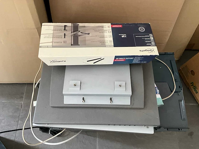 Groot lot elektronica toebehoren - afbeelding 14 van  17