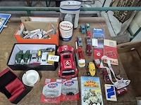 Groot lot gemengd volgens foto's - afbeelding 1 van  6