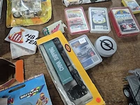 Groot lot gemengd volgens foto's - afbeelding 4 van  7