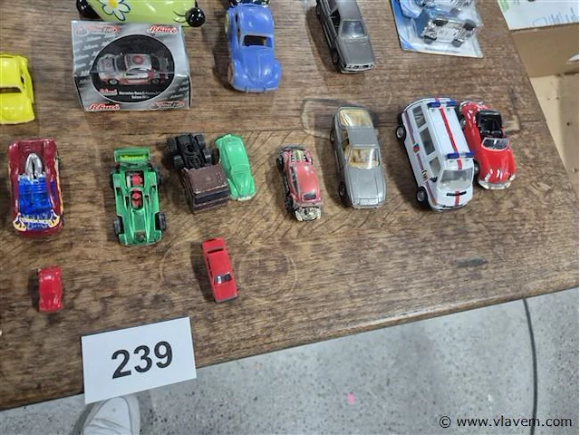 Groot lot gemengd volgens foto's - afbeelding 4 van  7