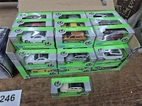 Groot lot gemengd volgens foto's - afbeelding 7 van  7