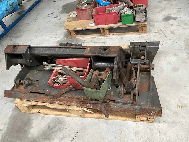 Groot lot heftruck toebehoren en onderdelen - afbeelding 18 van  37