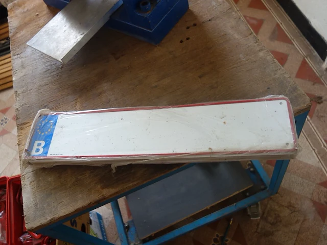 Groot lot kaarsvet (houten bak niet inbegrepen) - afbeelding 29 van  30