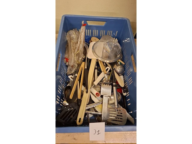 Groot lot keukenbenodigdheden - afbeelding 1 van  1