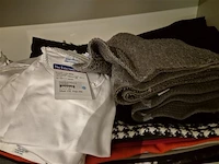 Groot lot kledij en textielwaren - afbeelding 3 van  5